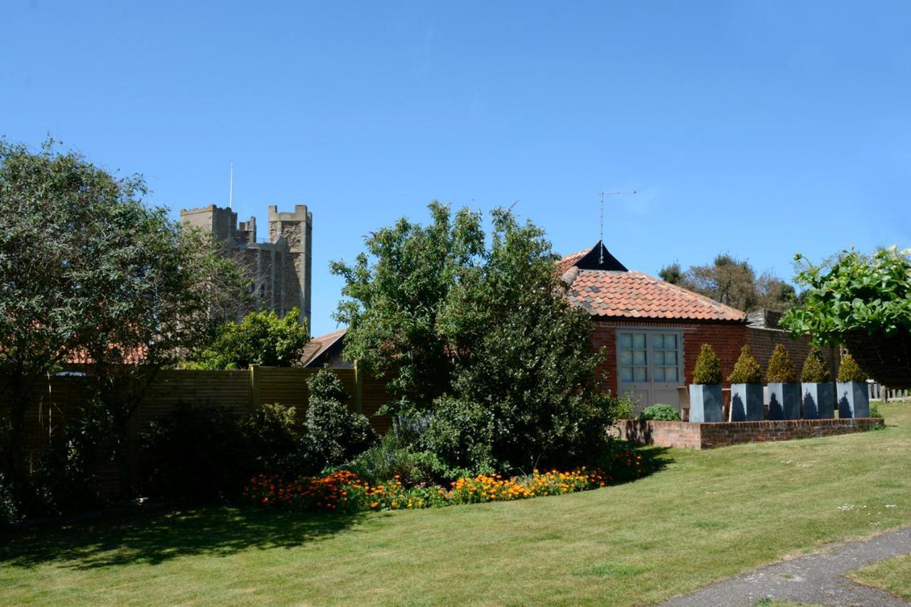 Hotel Crown And Castle Orford Zewnętrze zdjęcie