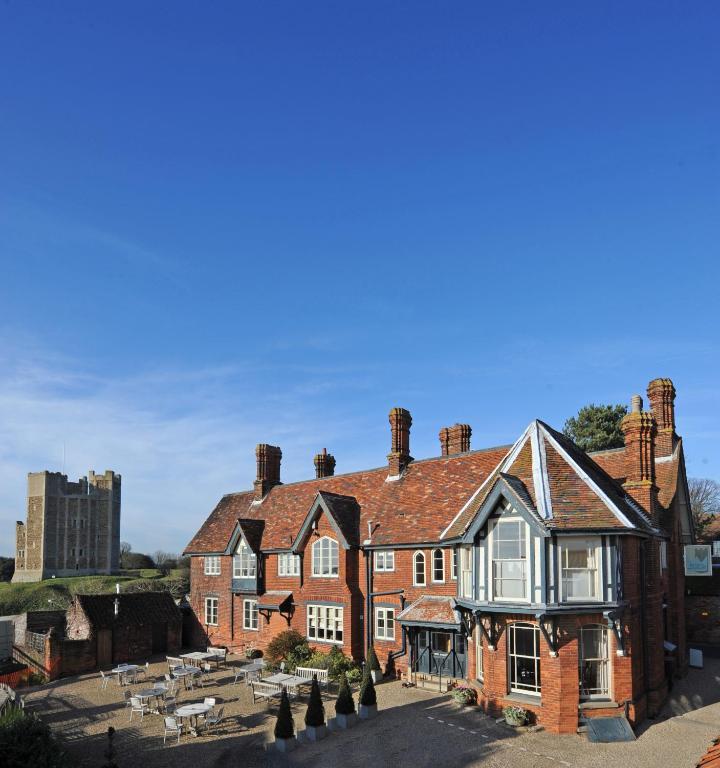 Hotel Crown And Castle Orford Zewnętrze zdjęcie